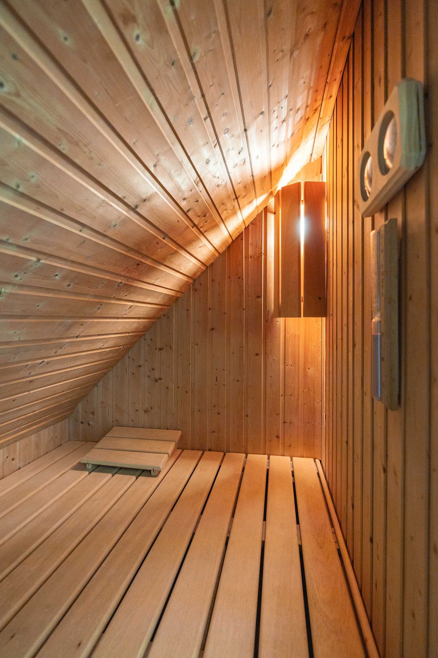 Photo 25 of De Rug 3-143