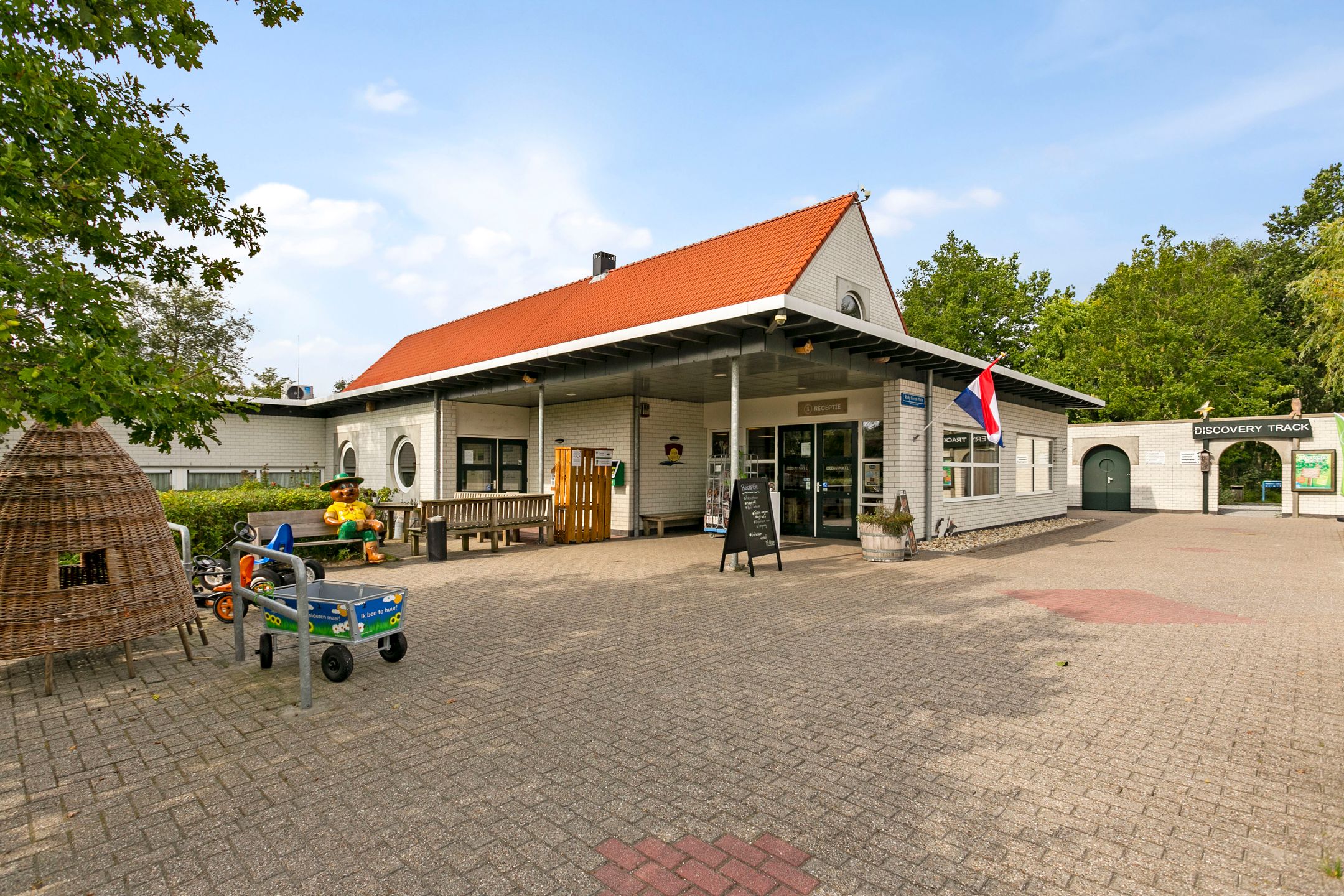 Photo 36 of De Rug 3-143