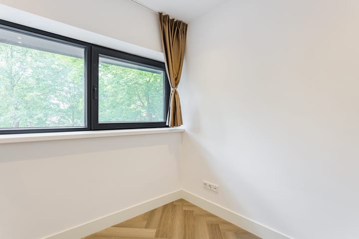 Photo 19 of Zuiderweg 71