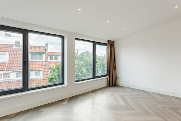 Photo 27 of Zuiderweg 71