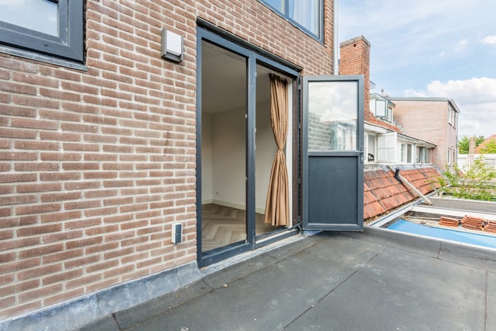 Photo 36 of Zuiderweg 71