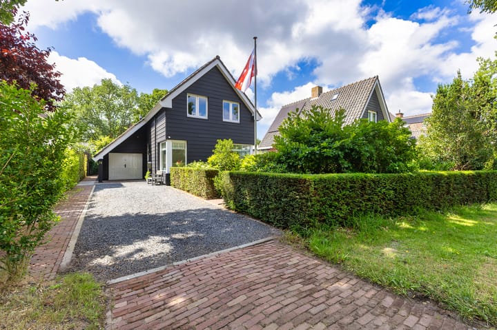 Photo 1 of Dokter van Peltlaan 74