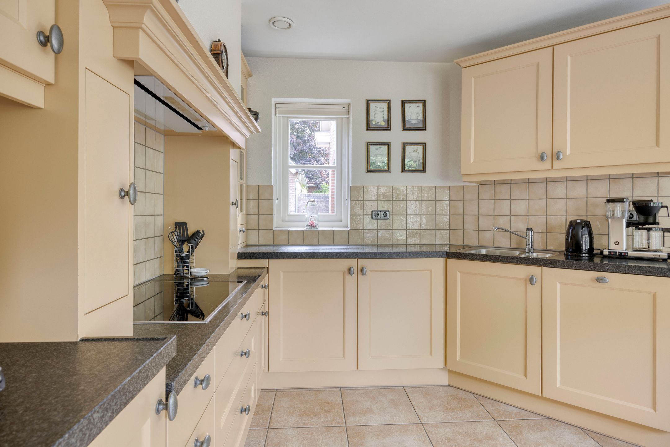 Foto 15 van Nieuw Laar 28