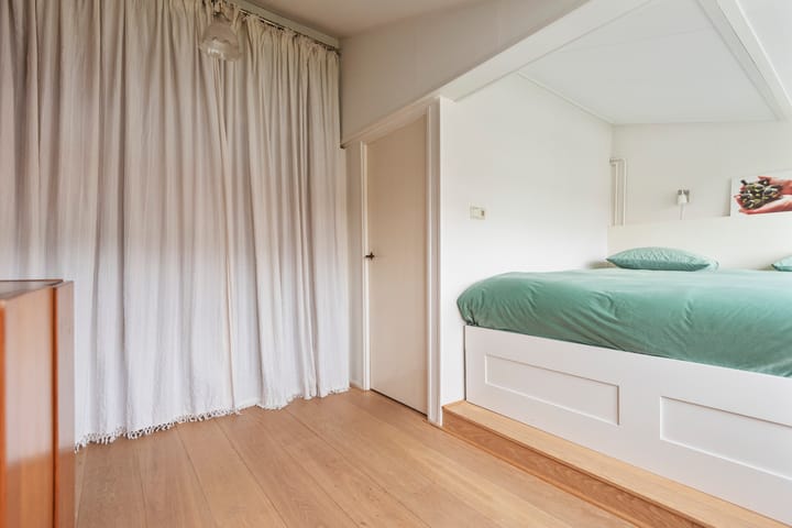 Foto 15 van Dorpsstraat 946