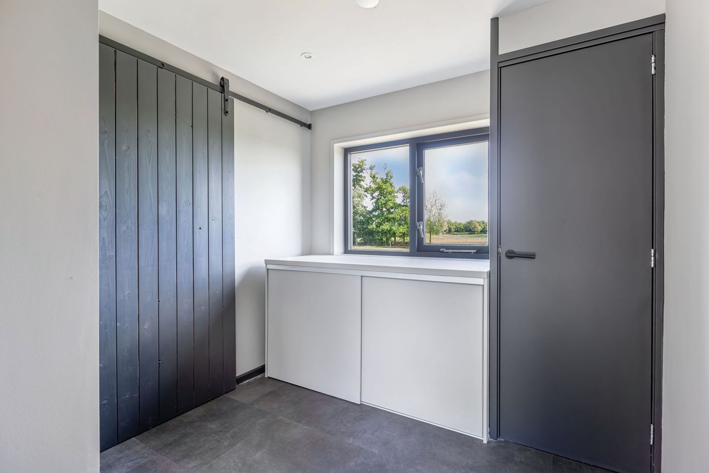 Foto 10 van Middenvaart 5