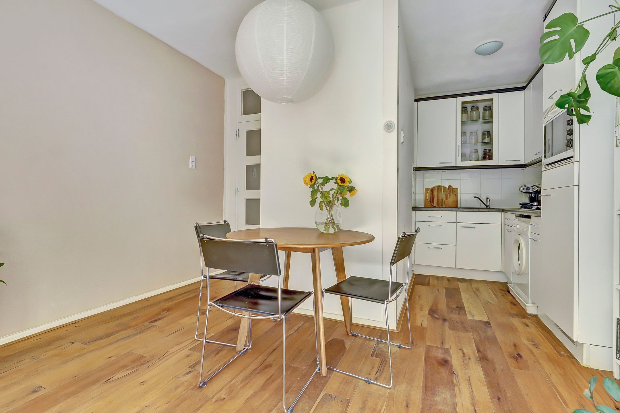 Photo 3 of Livingstonelaan 472