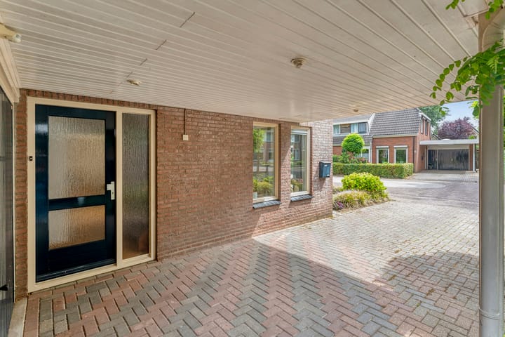 Foto 10 van Tieberije 7