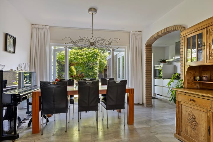 Foto 11 van Kennemerstraatweg 612