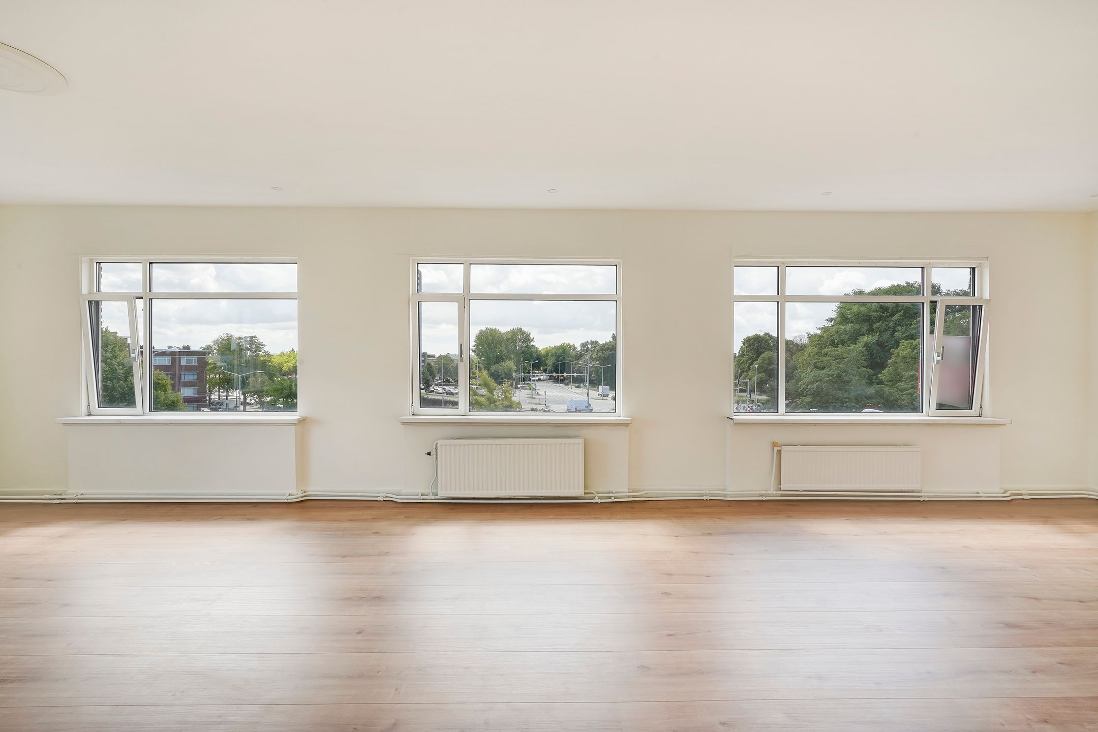 Foto 6 van Veluweplein 8