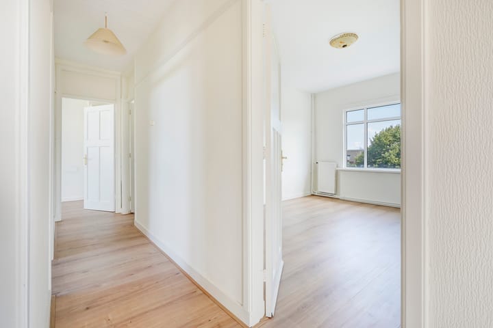 Foto 10 van Veluweplein 8