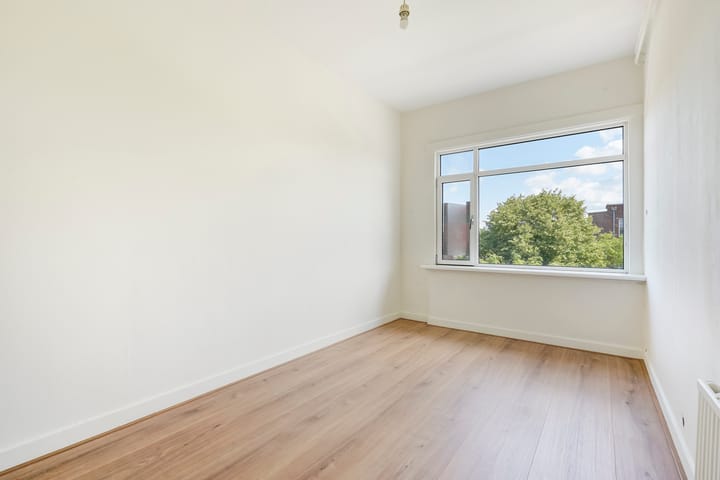 Foto 14 van Veluweplein 8