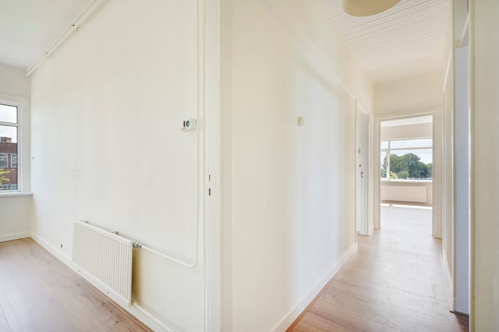 Foto 16 van Veluweplein 8