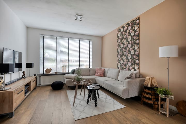 Foto 2 van Burg.van Höevellstraat 6