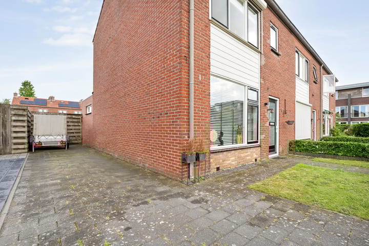 Foto 8 van Burg.van Höevellstraat 6