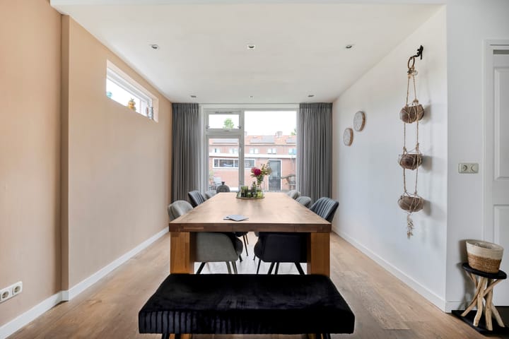 Foto 13 van Burg.van Höevellstraat 6