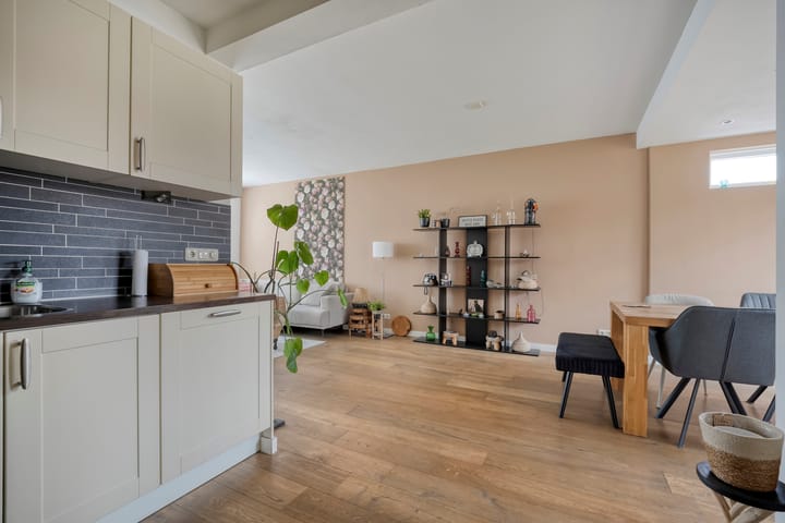 Foto 16 van Burg.van Höevellstraat 6