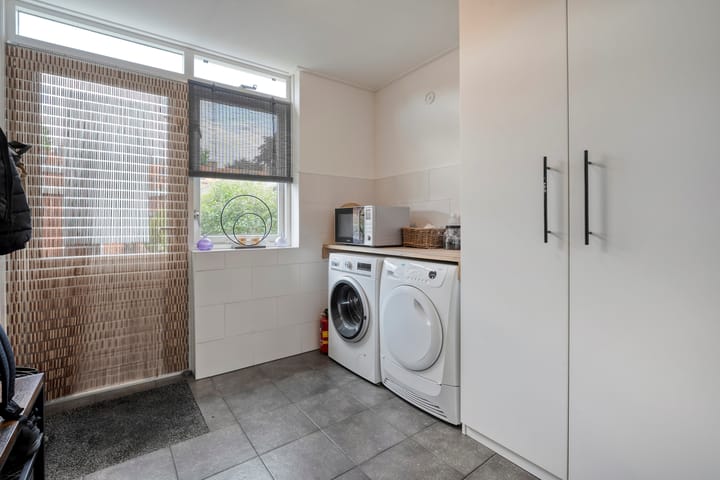 Foto 19 van Burg.van Höevellstraat 6