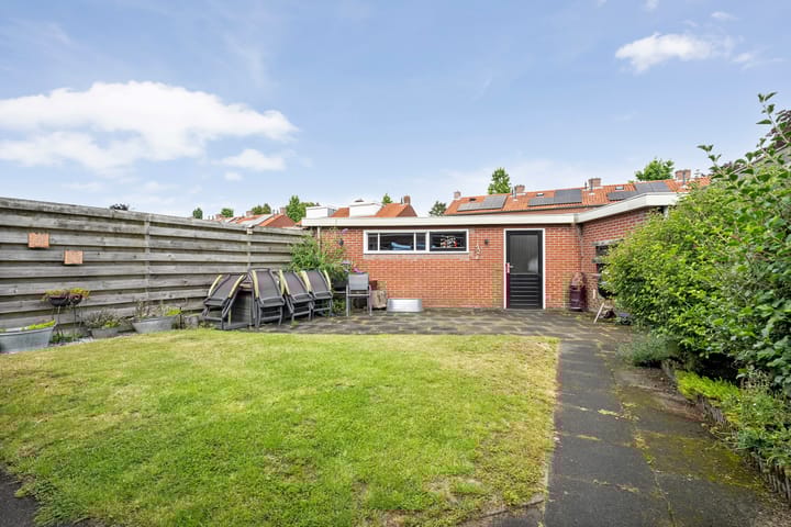 Foto 24 van Burg.van Höevellstraat 6