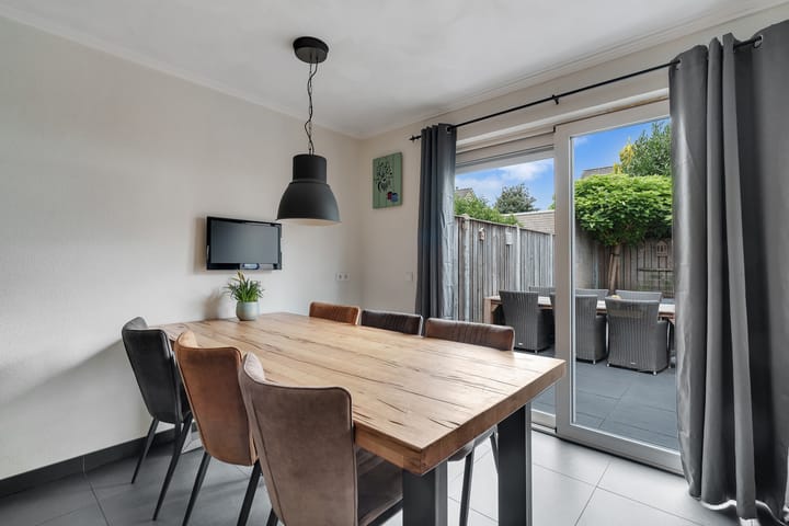 Foto 11 van Zwaluwtong 6