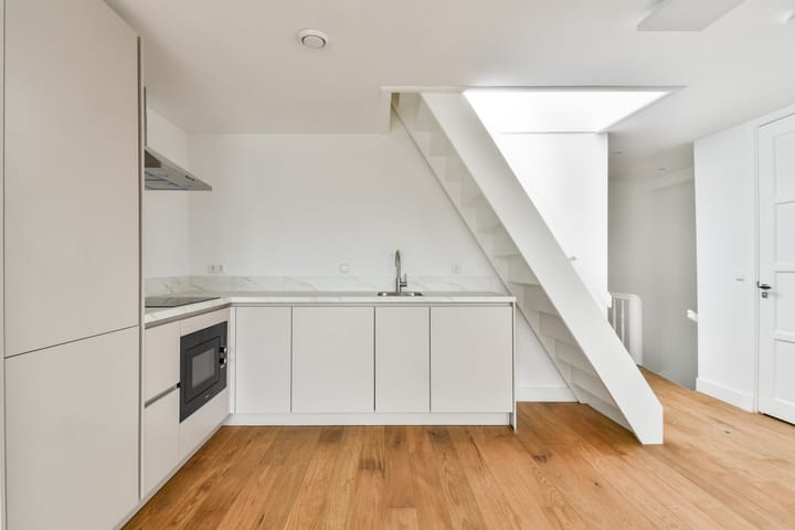 Photo 6 of Frederik Hendrikstraat 12-4