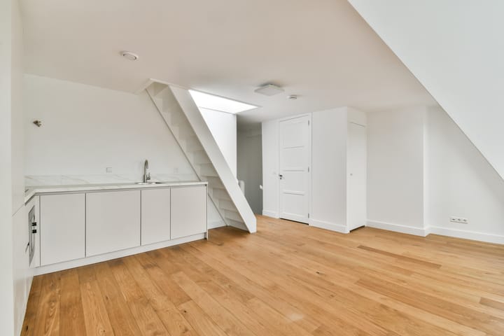 Photo 7 of Frederik Hendrikstraat 12-4