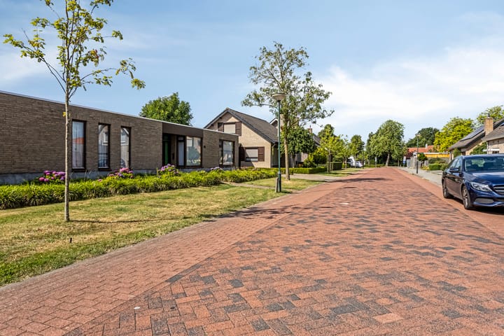 Photo 2 of Beemden 43