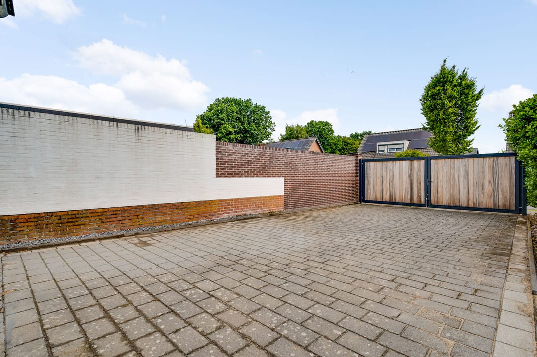 Photo 31 of Hoofdstraat 39