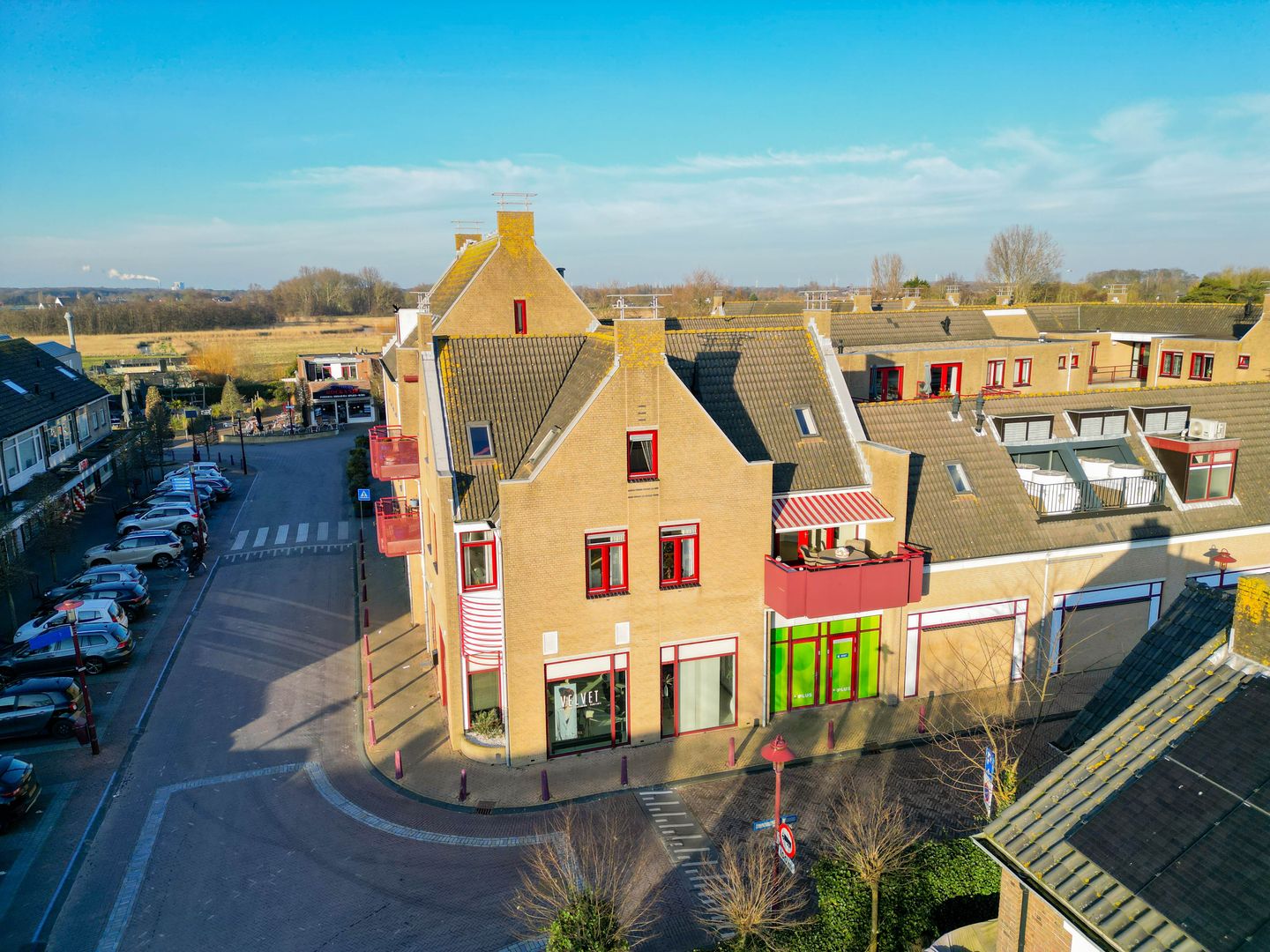 Foto 4 van Dorpsplein 25