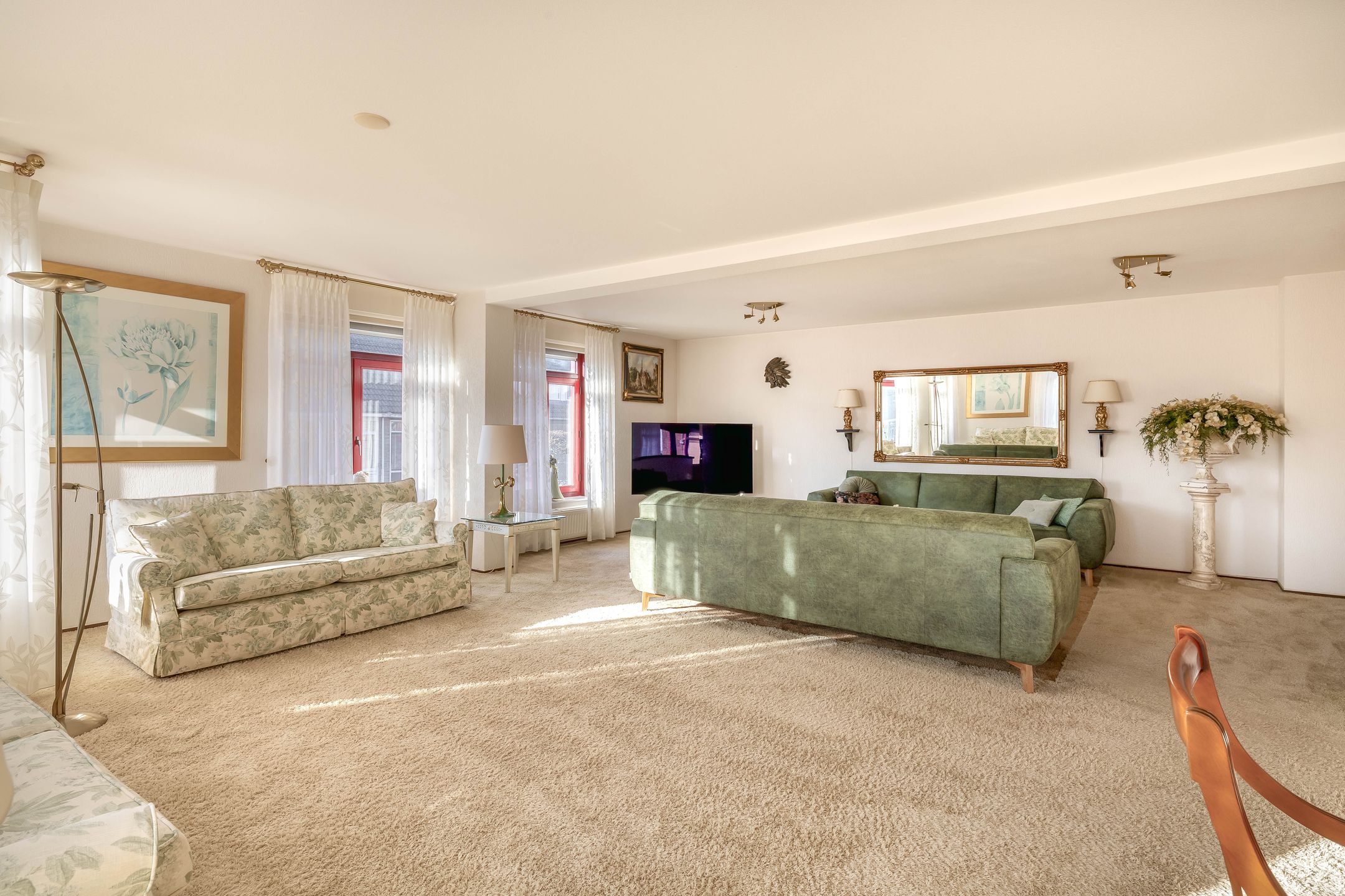 Foto 12 van Dorpsplein 25