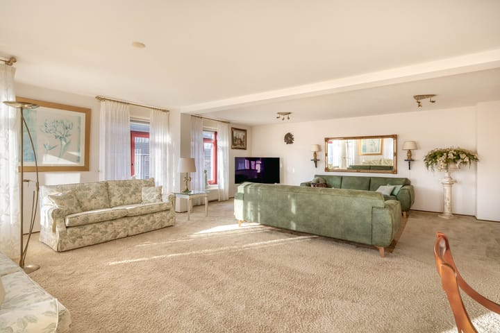 Foto 12 van Dorpsplein 25