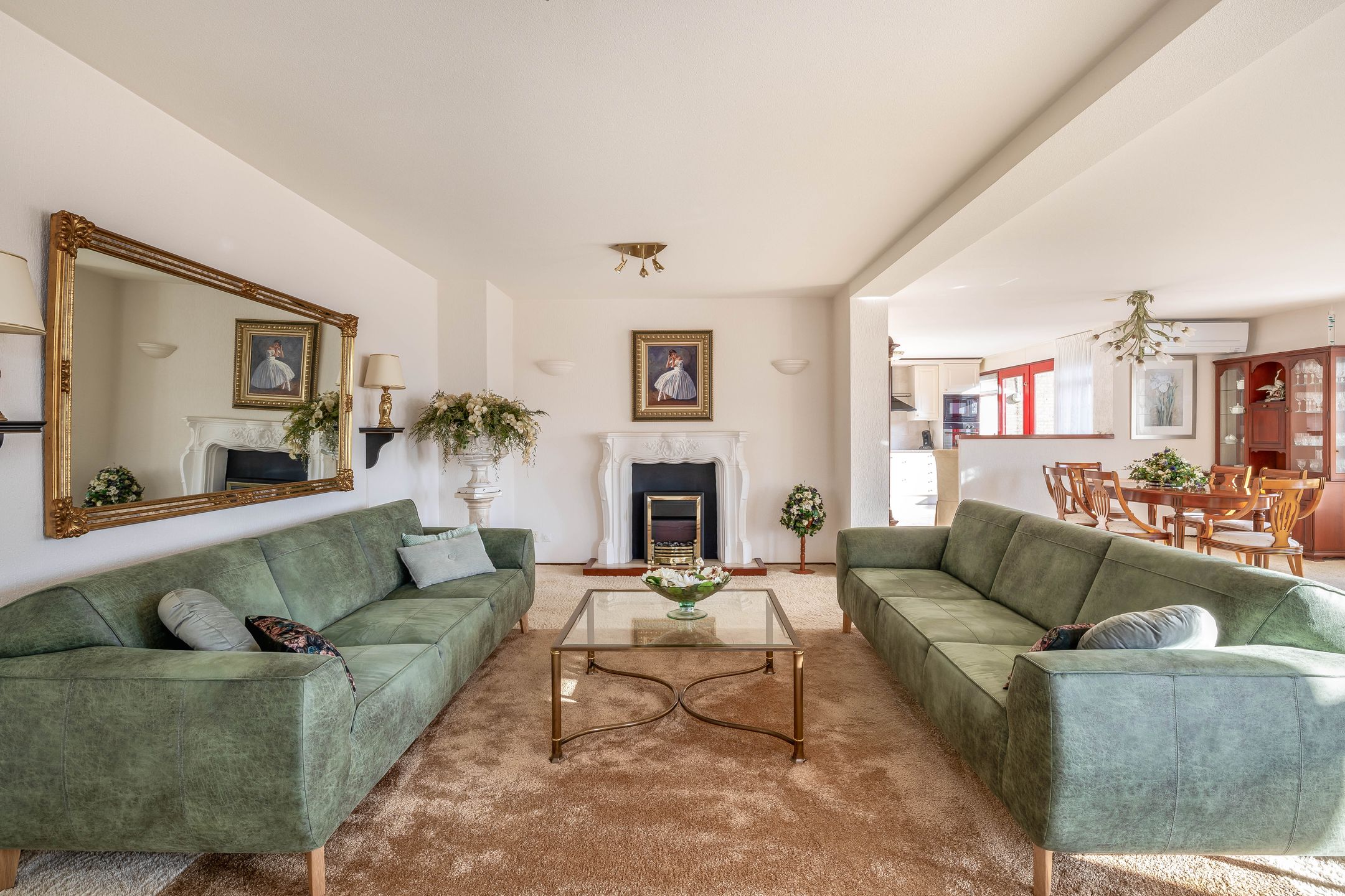 Foto 15 van Dorpsplein 25