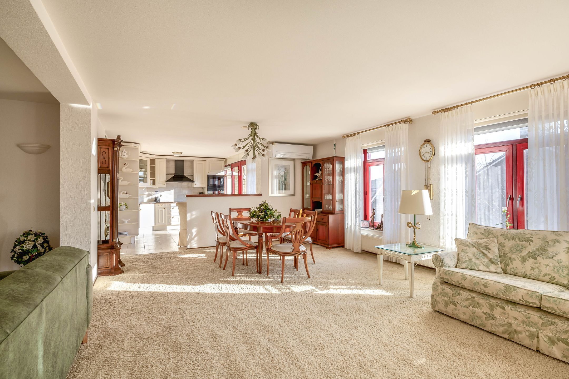 Foto 18 van Dorpsplein 25