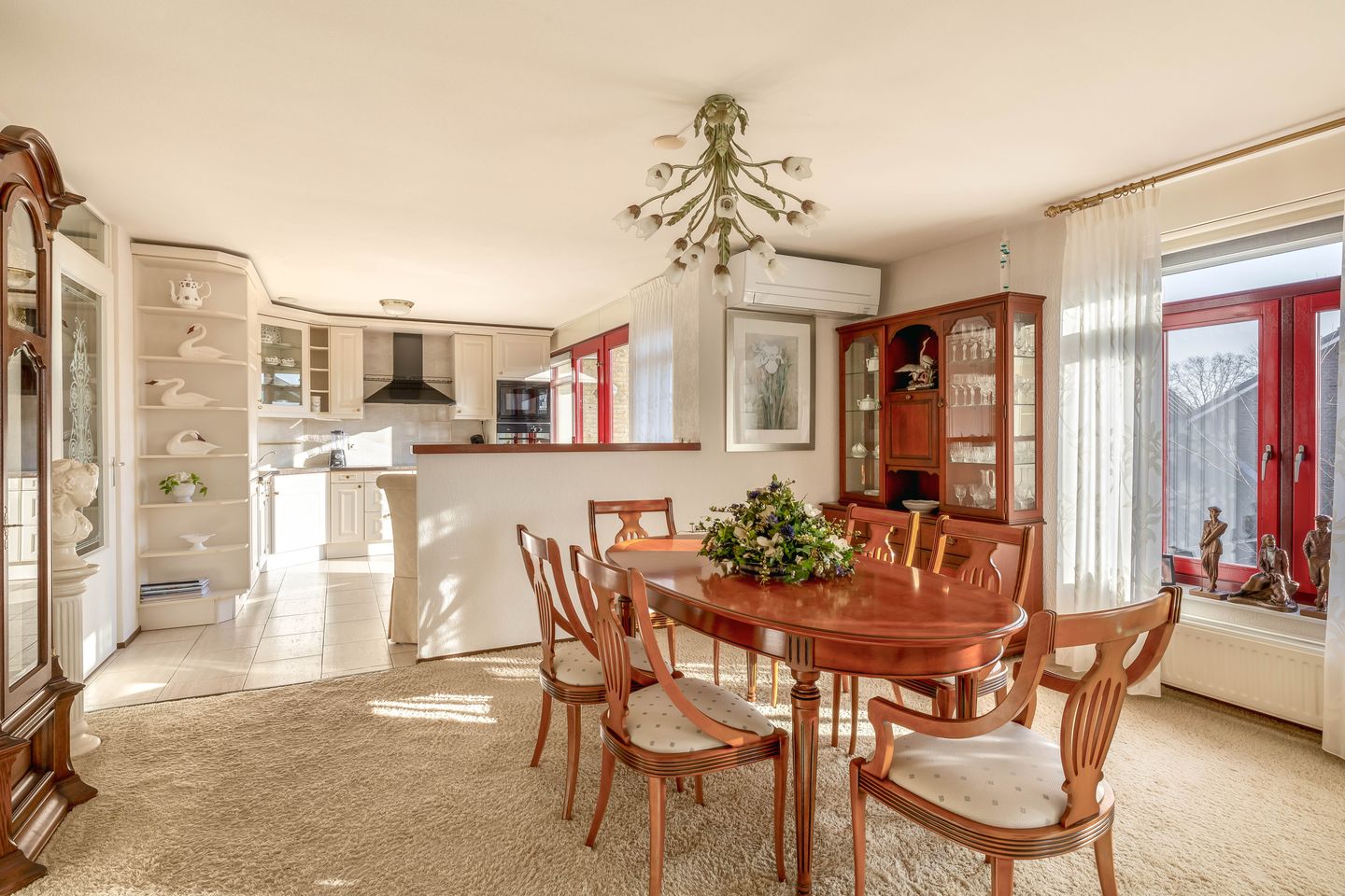 Foto 19 van Dorpsplein 25