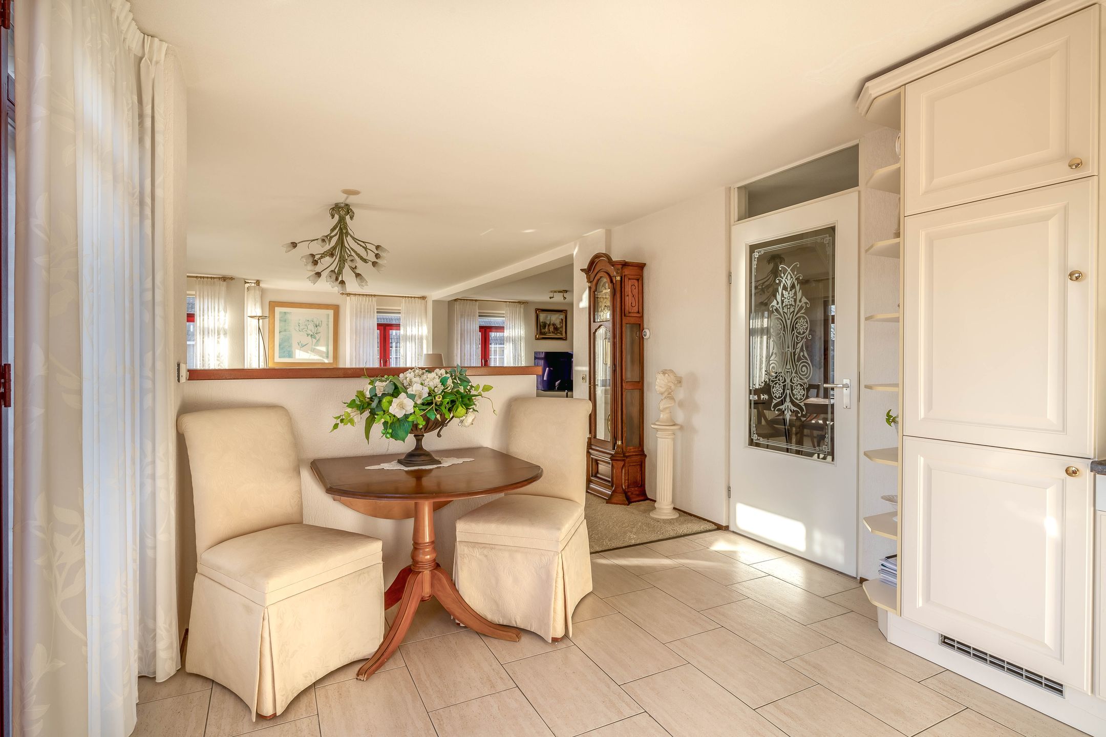 Foto 24 van Dorpsplein 25