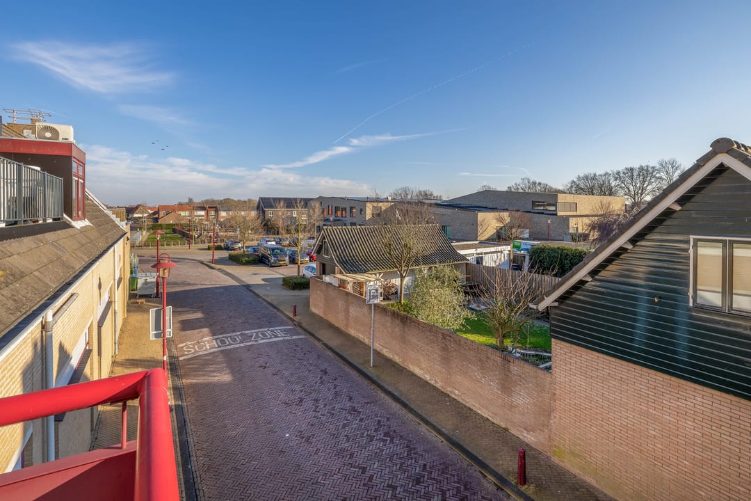 Foto 28 van Dorpsplein 25