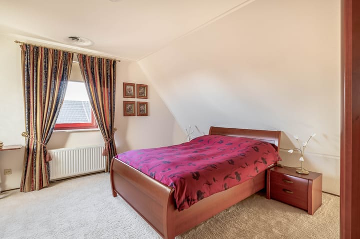 Foto 33 van Dorpsplein 25