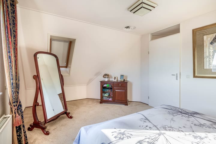 Foto 36 van Dorpsplein 25