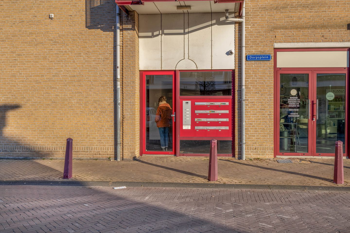 Foto 50 van Dorpsplein 25