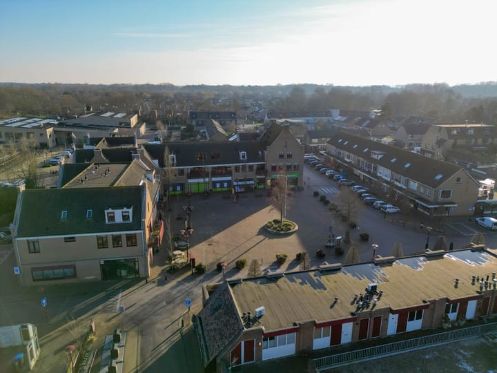 Foto 58 van Dorpsplein 25