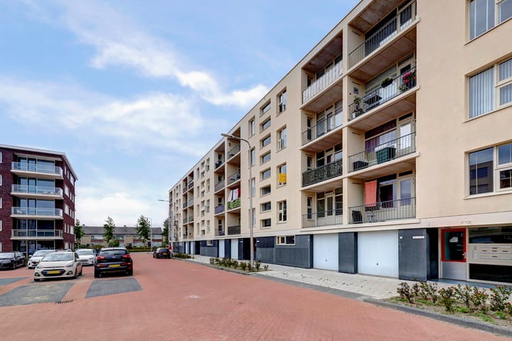 Photo 1 of Uranusstraat 11-B