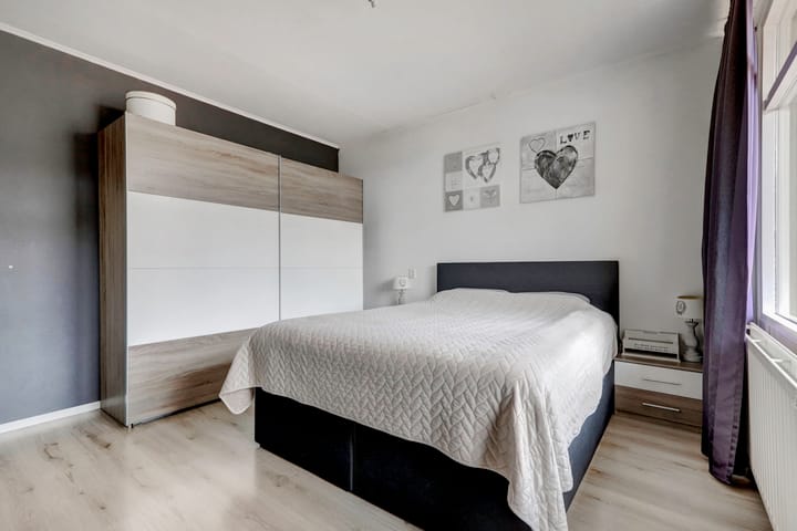 Photo 19 of Uranusstraat 11-B