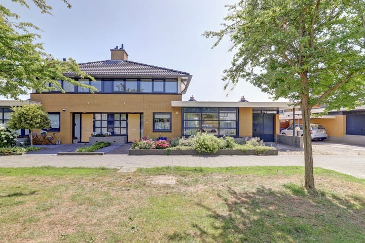 Foto 1 van Naaldvaren 12