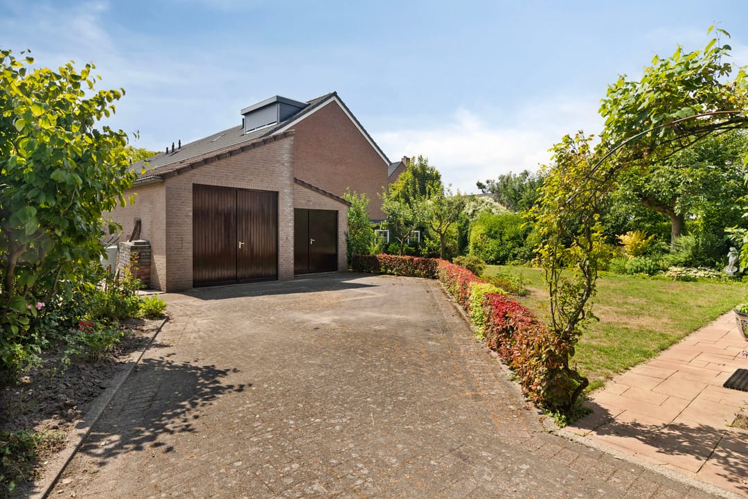 Foto 2 van Hoevenseweg 23-A