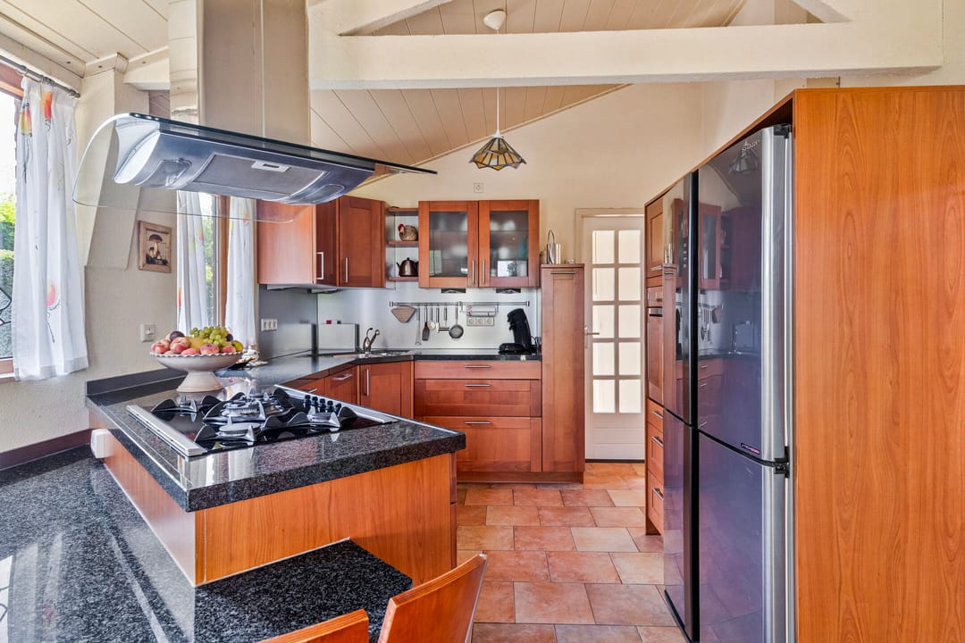 Foto 13 van Hoevenseweg 23-A