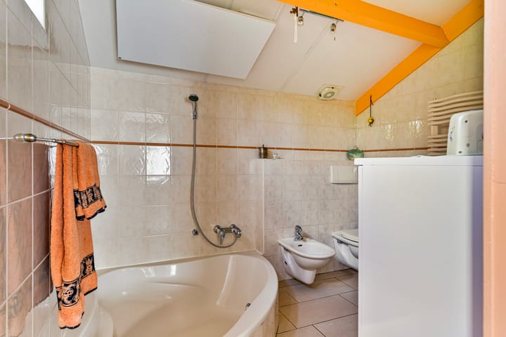 Foto 17 van Hoevenseweg 23-A