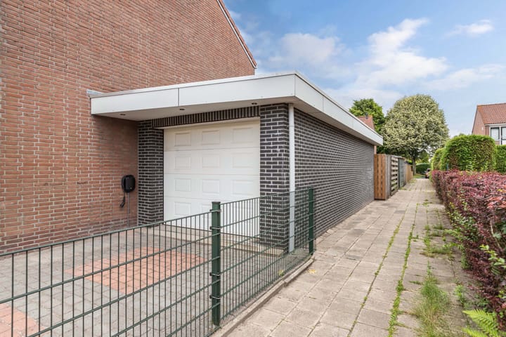 Foto 3 van Eringastraat 15