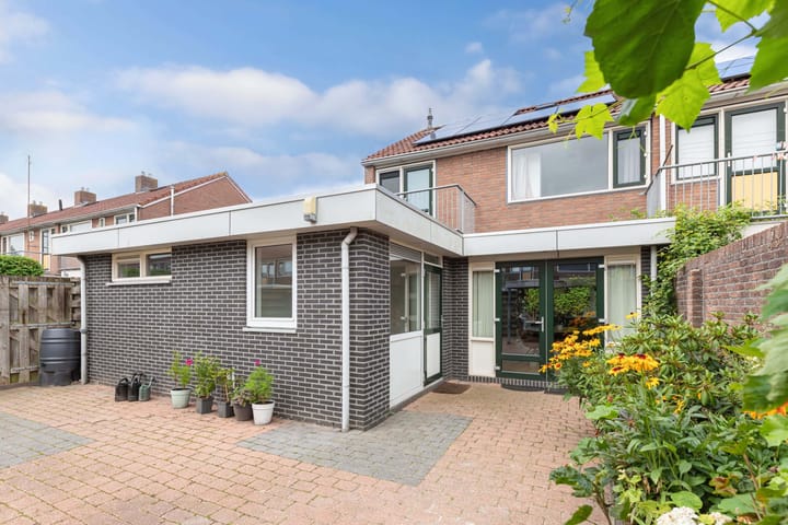 Foto 2 van Eringastraat 15