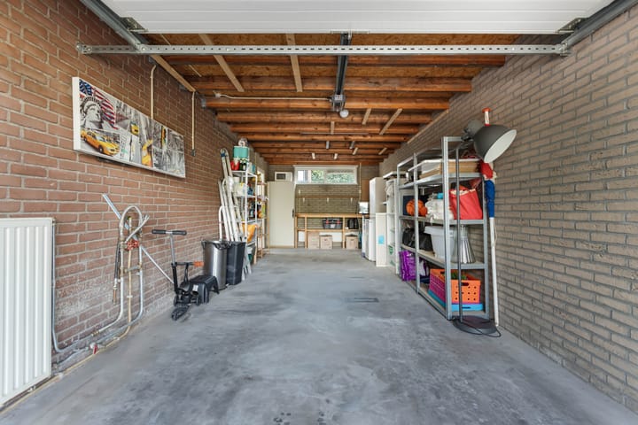 Foto 19 van Eringastraat 15