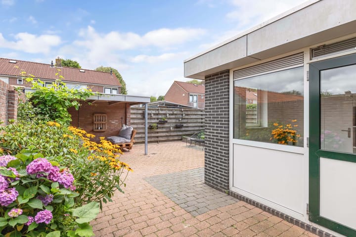 Foto 21 van Eringastraat 15