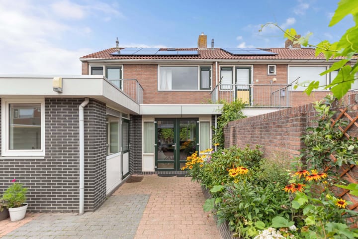 Foto 41 van Eringastraat 15